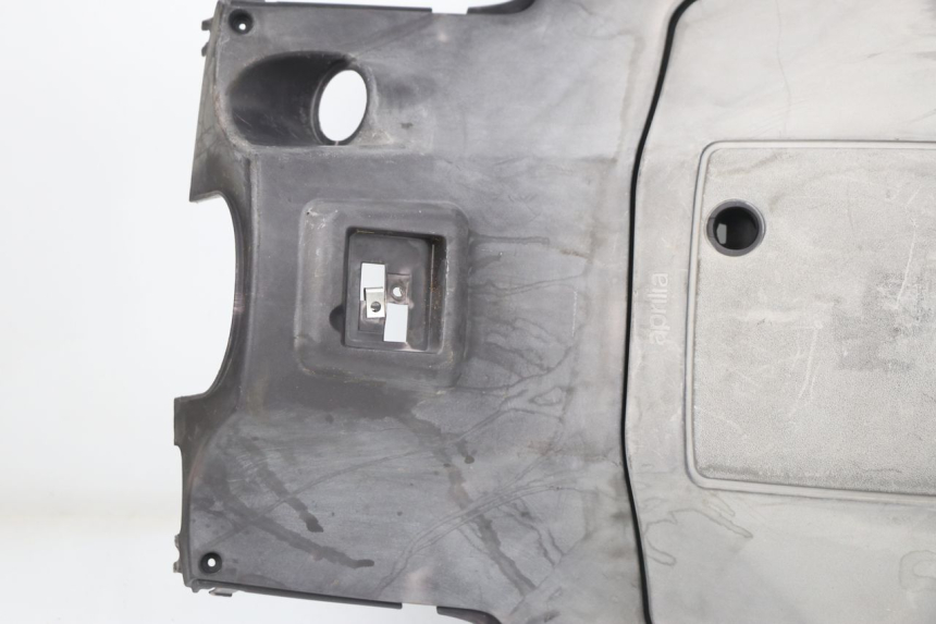 photo de INNER LEGSHIELD APRILIA SPORT CITY SPORTCITY 125 (2005 - 2008) - Alternative angle