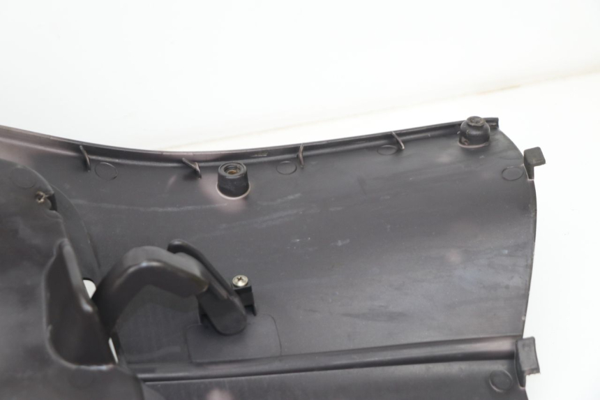 photo de INNER LEGSHIELD APRILIA SPORT CITY SPORTCITY 125 (2005 - 2008) - Surface and material condition