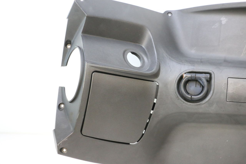 photo de INNER LEGSHIELD APRILIA SR MOTARD 50 (2012 - 2018) - Distinctive features