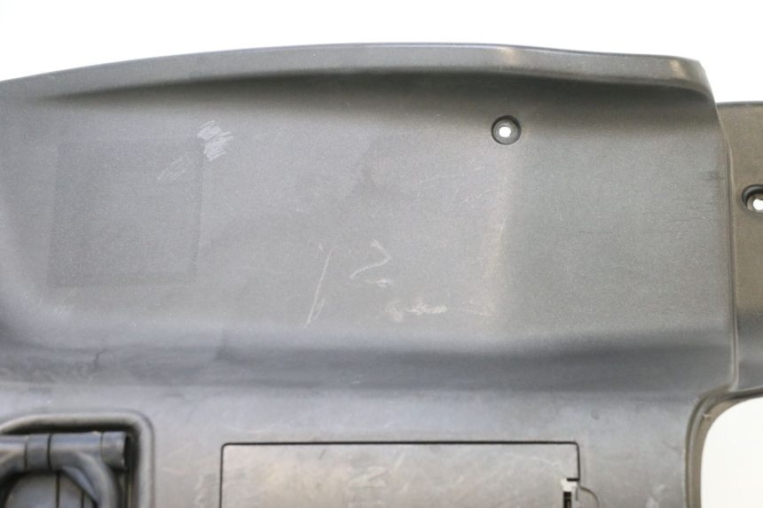 photo de INNER LEGSHIELD APRILIA SR MOTARD 50 (2012 - 2018) - High-resolution close-up