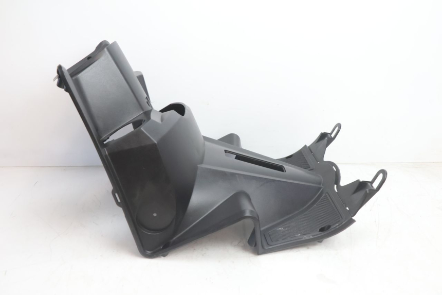 photo de INNER LEGSHIELD VASTRO STREET S 50 (2016 - 2021) - Surface and material condition