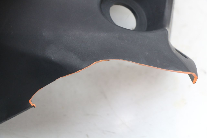 photo de INNER LEGSHIELD KYMCO SUPER 8 4T 50 (2018 - 2020) - Surface and material condition