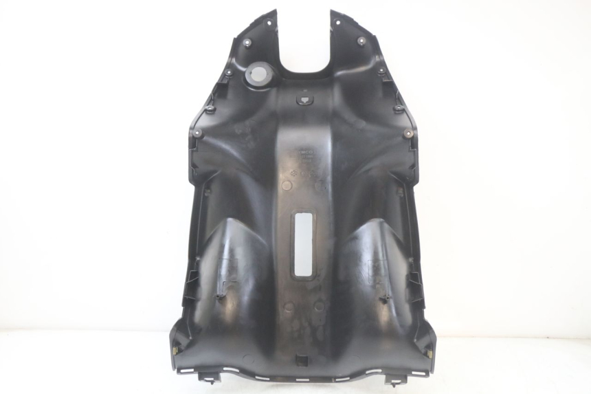 photo de INNER LEGSHIELD KYMCO SUPER 8 125 (2008 - 2015) - Surface and material condition