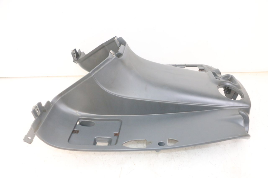 photo de INNER LEGSHIELD PIAGGIO SUPER LX 125 (2000 - 2003) - Alternative perspective