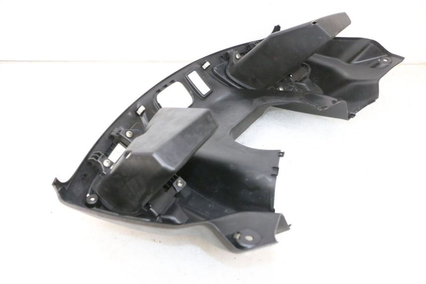 photo de INNER LEGSHIELD UPPER SUZUKI BURGMAN 650 (2013 - 2020) - Alternative perspective