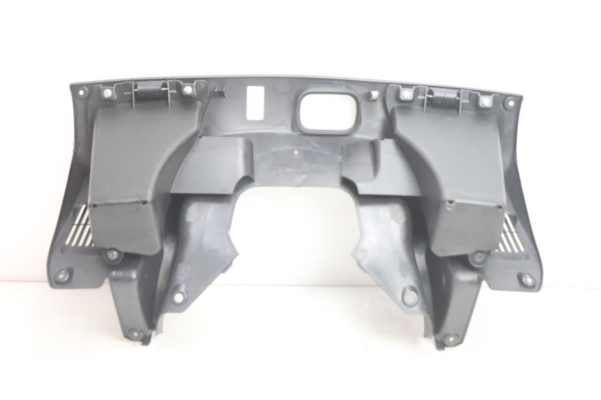 photo de INNER LEGSHIELD UPPER SUZUKI BURGMAN EXECUTIVE ABS 650 (2006 - 2012) - Product overview