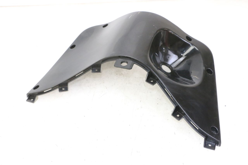 photo de INNER LEGSHIELD UPPER DAELIM BESBI 125 (2007 - 2008) - Technical close-up