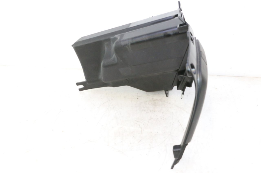 photo de INNER LEGSHIELD UPPER HONDA FJS SILVER WING SILVERWING 400 (2005 - 2008) - Technical close-up