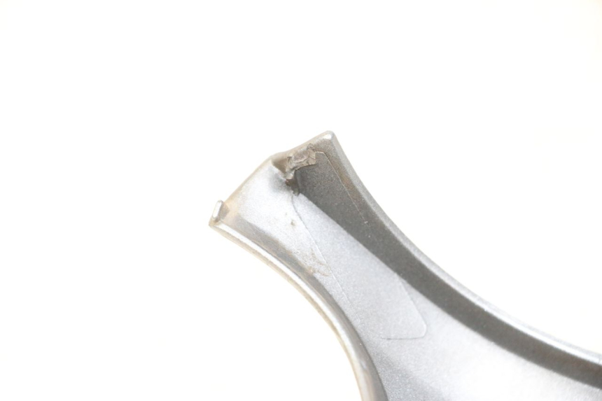 photo de UPPER INNER FAIRING HONDA PCX (JF47) 125 (2012 - 2013) - Zoom on usage condition