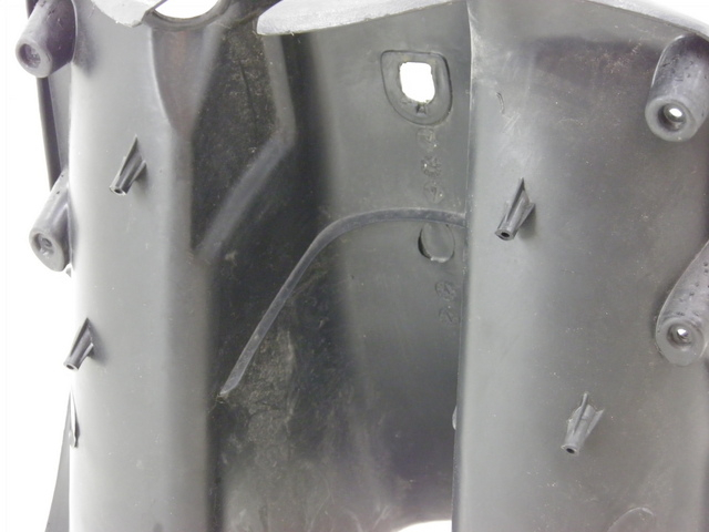 photo de INNER LEGSHIELD UPPER QINGQI SPEEDY 50 (2005 - 2007) - Technical close-up