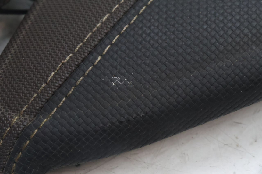 photo de INNER LEGSHIELD UPPER YAMAHA X-MAX XMAX 125 (2010 - 2013) - Alternative perspective