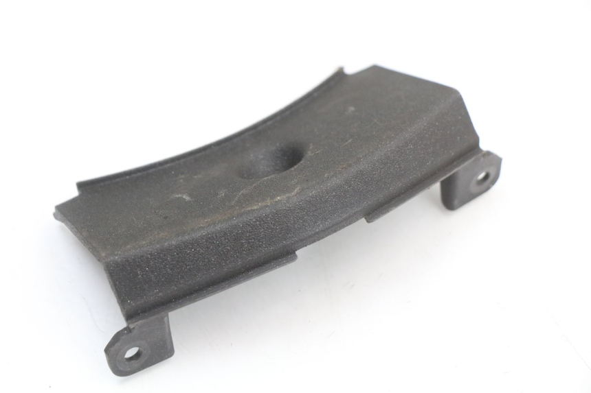 photo de UPPER INNER FAIRING PIAGGIO X10 125 (2012 - 2017) - Zoom on usage condition