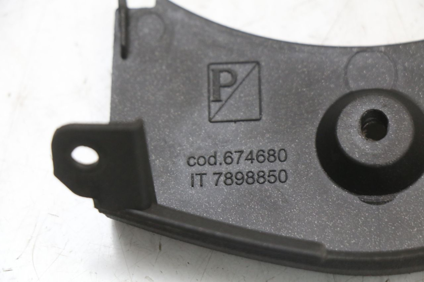 photo de UPPER INNER FAIRING PIAGGIO X10 125 (2012 - 2017) - Technical close-up