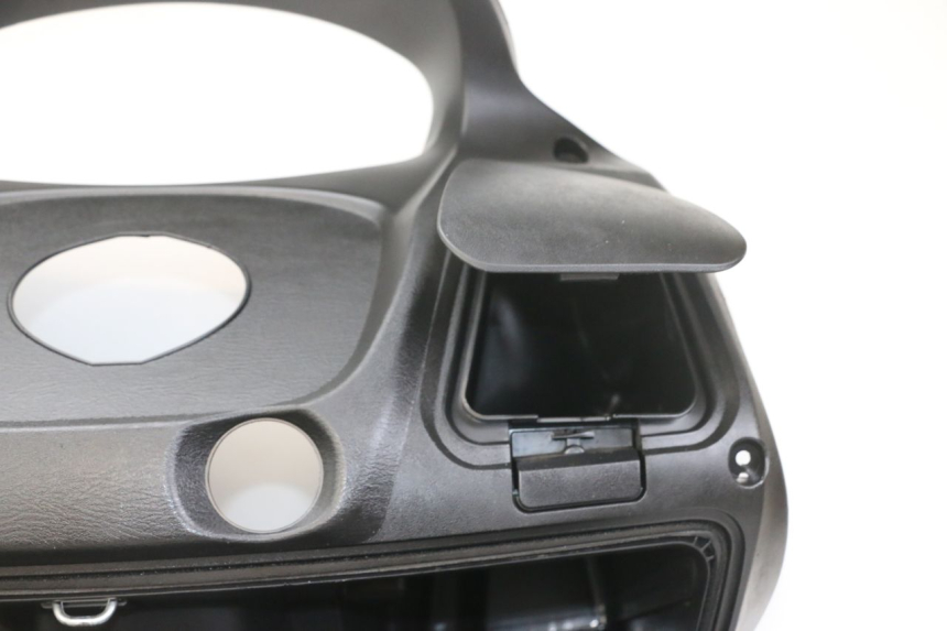 photo de INNER LEGSHIELD SUZUKI BURGMAN 125 (2018 - 2021) - Supplementary product photo