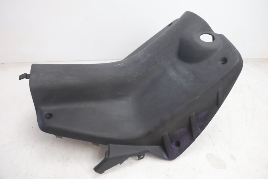 photo de INNER LEGSHIELD PEUGEOT TREKKER 50 (1995 - 2004) - Alternative perspective