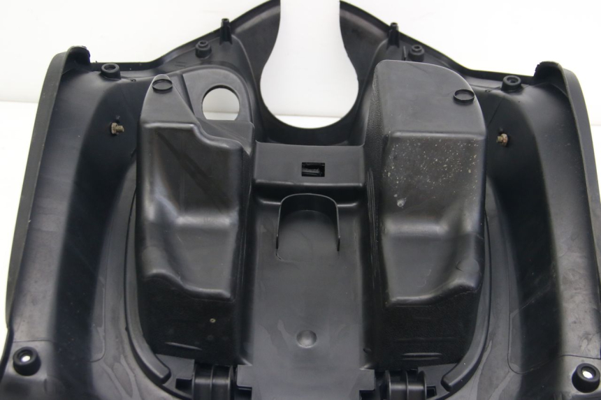 photo de INNER FAIRING PEUGEOT TWEET 4T 50 (2010 - 2014) - Focus on structure