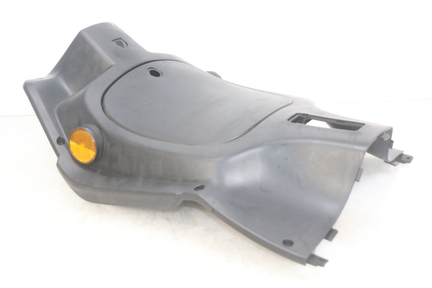 photo de INNER FAIRING PEUGEOT TWEET 4T 50 (2010 - 2014) - Fixing points details