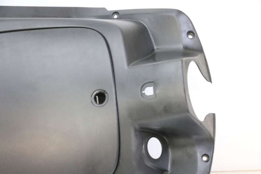 photo de INNER LEGSHIELD PEUGEOT TWEET 4T 50 (2018 - 2022) - Focus on structure