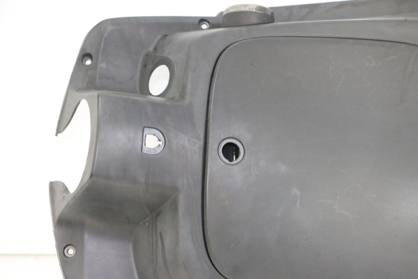 photo de INNER LEGSHIELD PEUGEOT TWEET 4T 50 (2014 - 2019) - Markings and original references