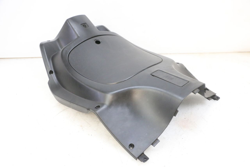 photo de INNER LEGSHIELD PEUGEOT TWEET PRO EFI 4T 50 (2021 - 2022) - Surface and material condition