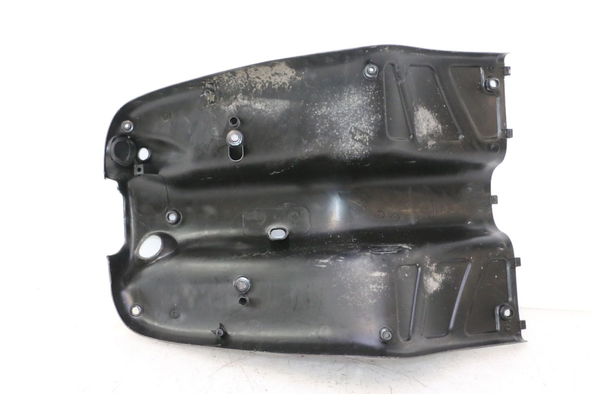 photo de INNER LEGSHIELD PIAGGIO TYPHOON 50 (2000 - 2009) - Technical close-up