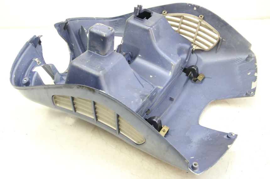 photo de INNER LEGSHIELD PIAGGIO VESPA GRANTURISMO 125 (2003 - 2007) - Technical close-up
