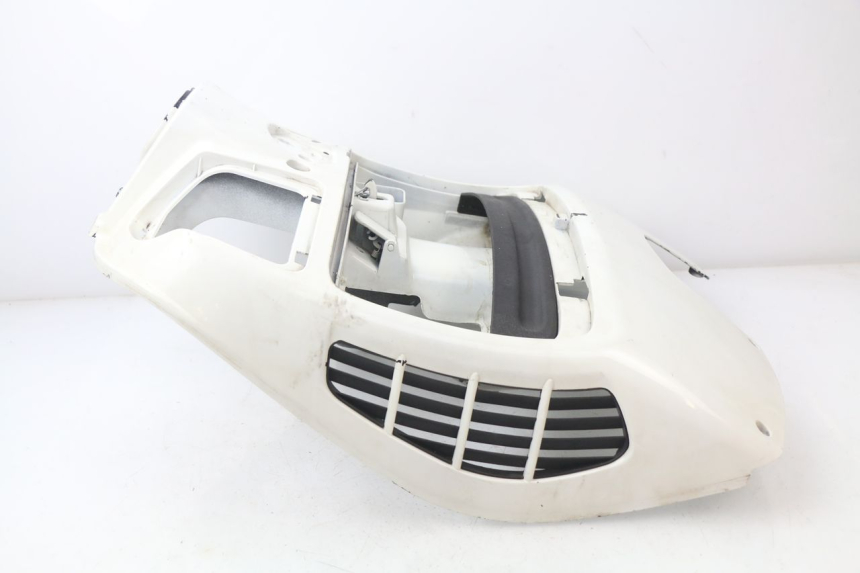 photo de INNER LEGSHIELD PIAGGIO VESPA GTS SUPER IE 125 (2009 - 2016) - Checked used part