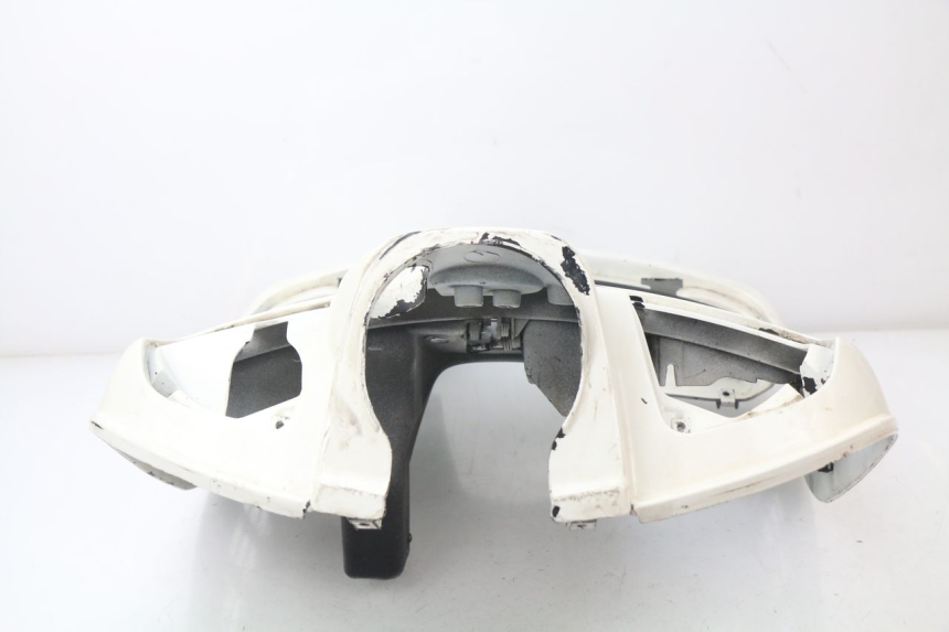 photo de INNER LEGSHIELD PIAGGIO VESPA GTS SUPER IE 125 (2009 - 2016) - Markings and original references