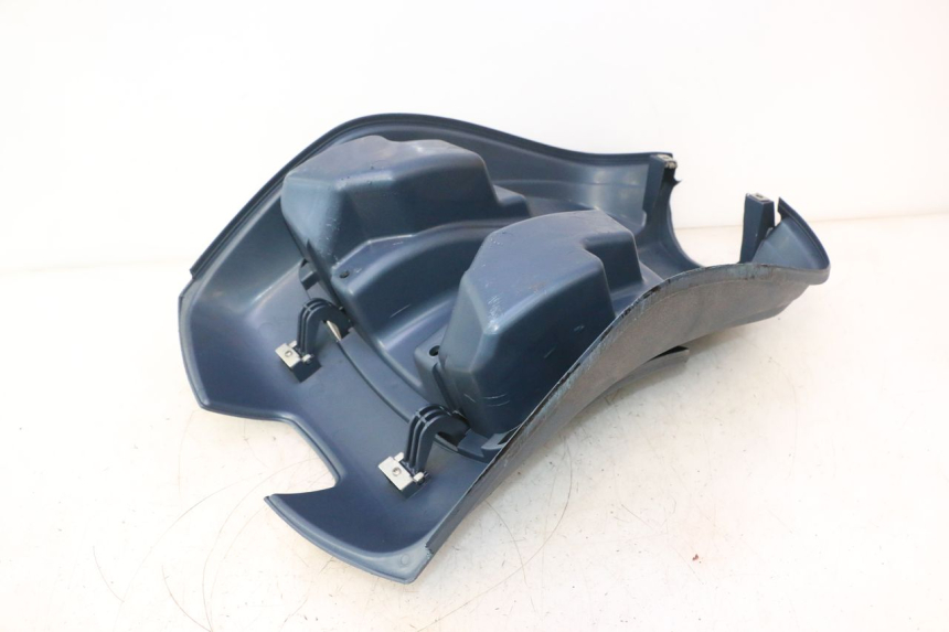 photo de INNER APRON PIAGGIO VESPA LX 2T 50 (2005 - 2013) - Zoom on usage condition