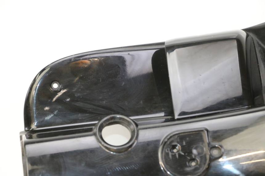 photo de INNER FAIRING PIAGGIO VESPA S 2T 50 (2007 - 2014) - Additional view of the item