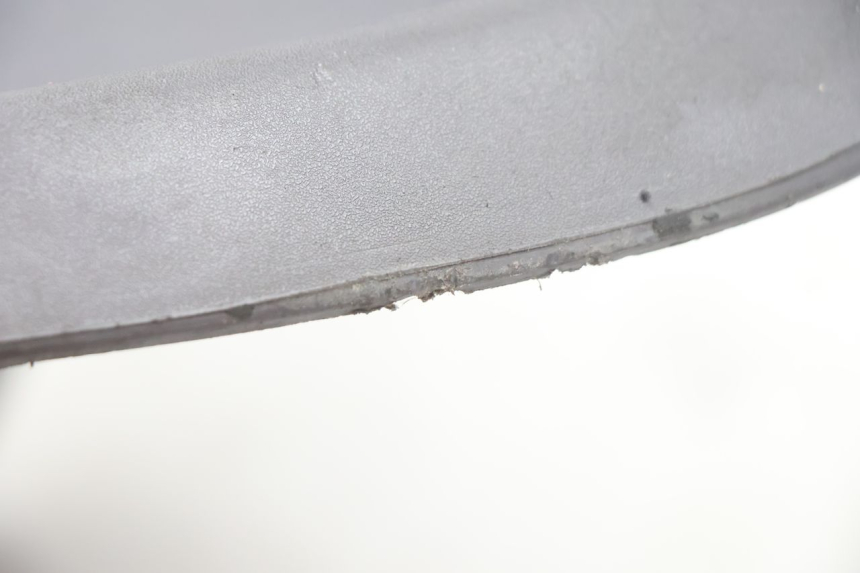 photo de INNER LEGSHIELD PEUGEOT VIVACITY 100 (1999 - 2008) - Component zoom