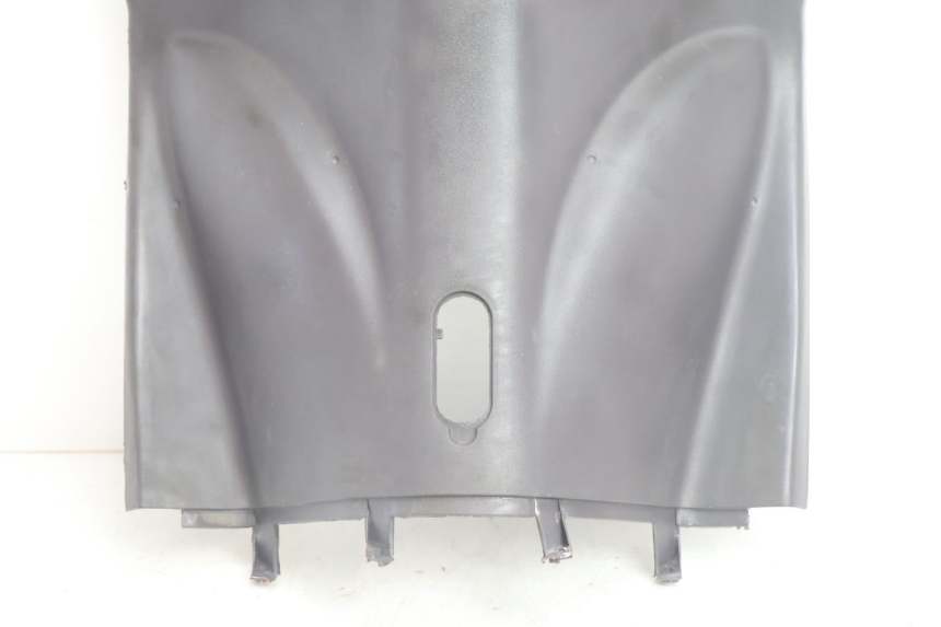 photo de INNER LEGSHIELD PEUGEOT VIVACITY 100 (1999 - 2008) - Zoom on usage condition