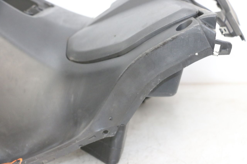 photo de INNER LEGSHIELD YAMAHA X-MAX XMAX ABS 250 (2010 - 2012) - Additional view of the item