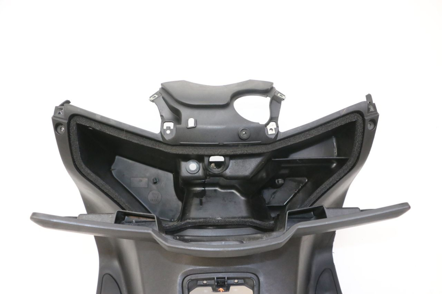 photo de INNER LEGSHIELD YAMAHA X-MAX XMAX ABS 250 (2010 - 2012) - Supplementary product photo