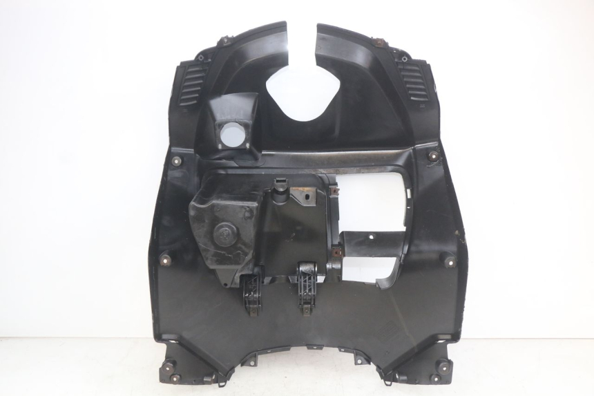 photo de INNER APRON YAMAHA X-MAX XMAX 250 (2006 - 2009) - Surface and material condition
