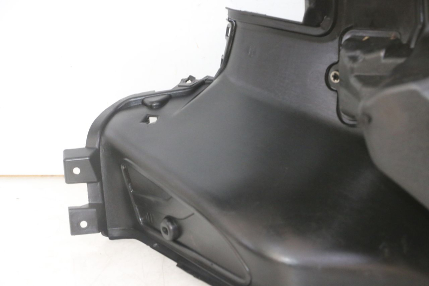 photo de INNER FAIRING YAMAHA X-MAX XMAX 125 (2010 - 2013) - Alternative perspective