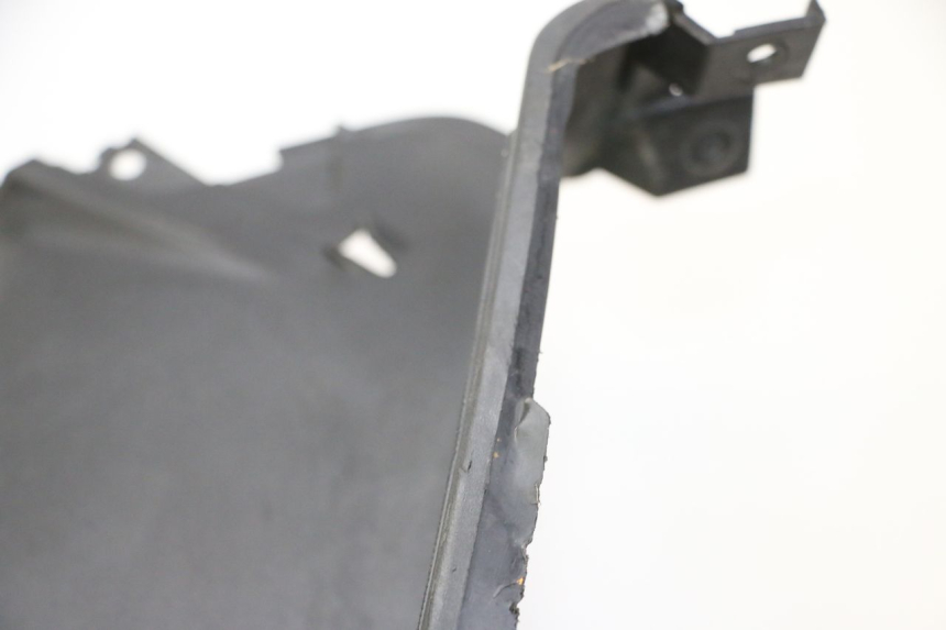 photo de INNER FAIRING YAMAHA X-MAX XMAX 125 (2010 - 2013) - Spare part profile view