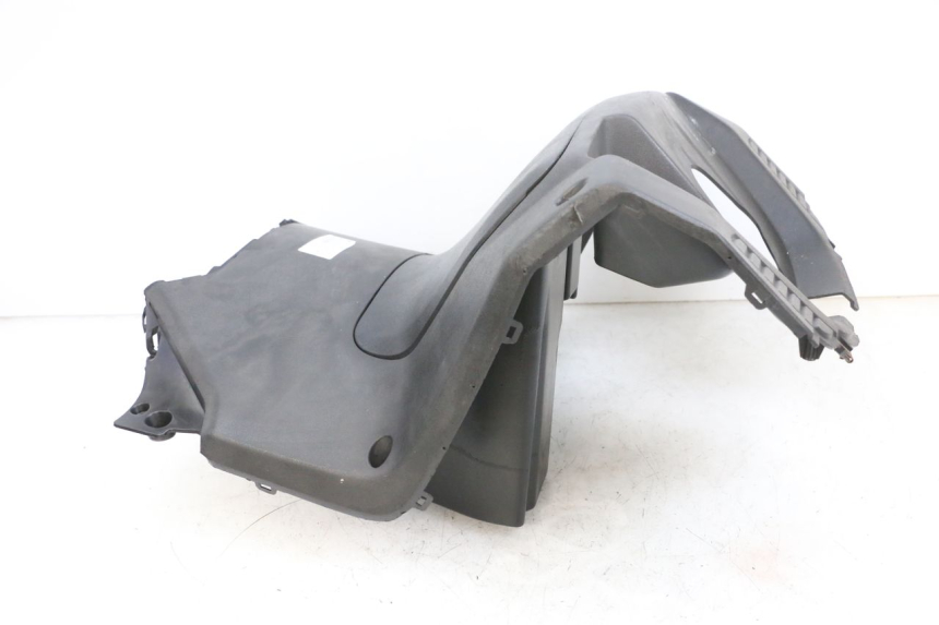 photo de INNER APRON YAMAHA XMAX X-MAX 125 (2006 - 2009) - Additional view of the item