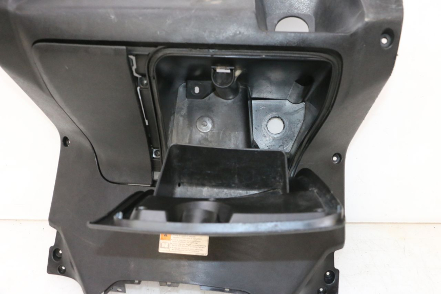 photo de INNER APRON YAMAHA XMAX X-MAX 125 (2006 - 2009) - Component zoom
