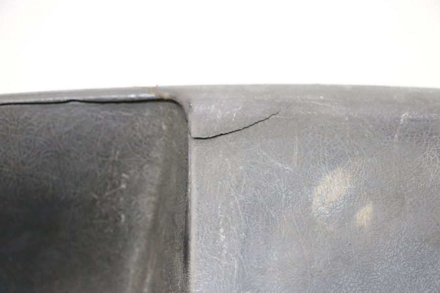 photo de INNER APRON YAMAHA XMAX X-MAX 125 (2006 - 2009) - Technical close-up