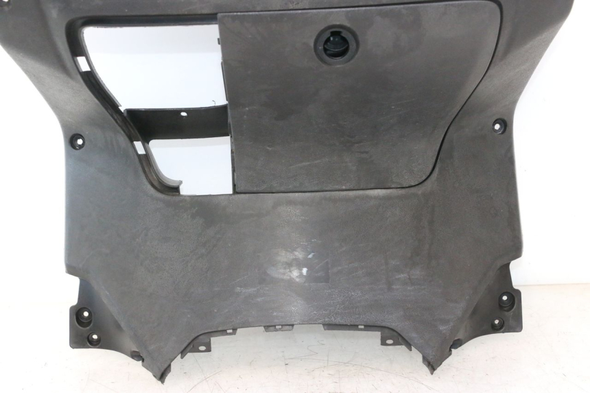 photo de INNER APRON YAMAHA XMAX X-MAX 125 (2006 - 2009) - High-resolution close-up
