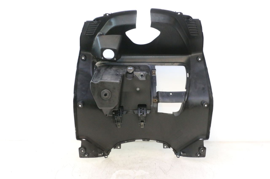photo de INNER APRON YAMAHA XMAX X-MAX 125 (2006 - 2009) - Technical close-up