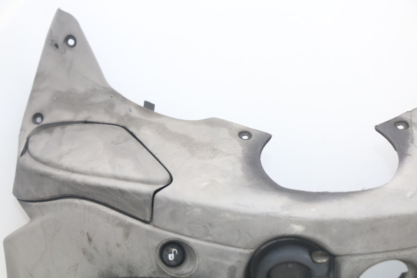 photo de INNER APRON PIAGGIO X9 EVOLUTION 250 (2003 - 2007) - High-resolution close-up