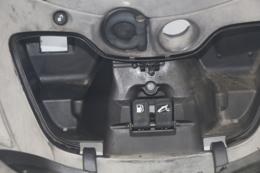 photo de INNER APRON PIAGGIO X9 EVOLUTION 250 (2003 - 2007) - Supplementary product photo