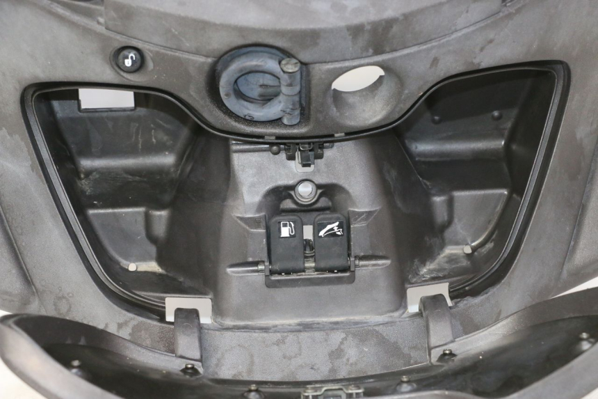 photo de INNER APRON PIAGGIO X9 EVOLUTION 125 (2003 - 2007) - Component detail