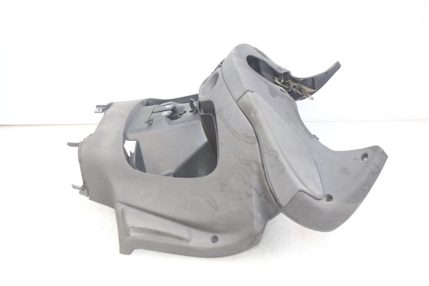 photo de INNER APRON PIAGGIO X9 125 (2000 - 2003) - Markings and original references