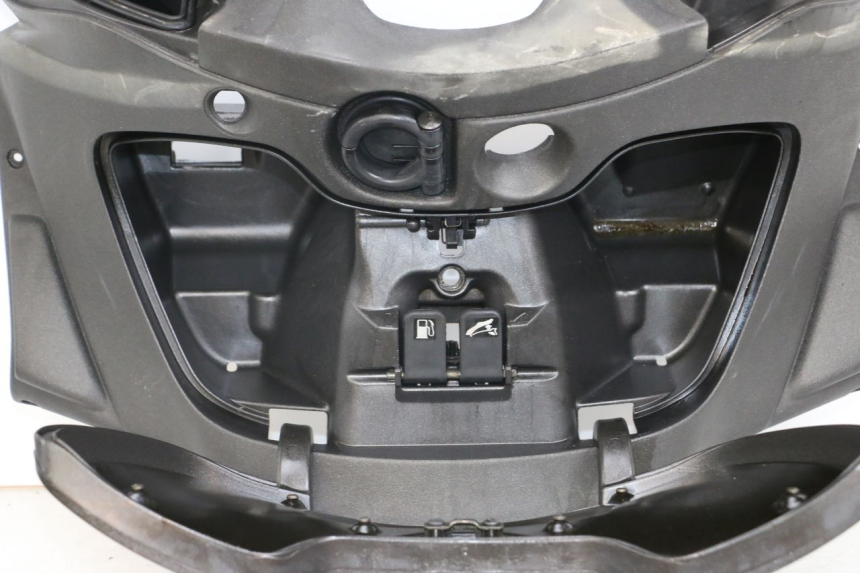 photo de INNER APRON PIAGGIO X9 125 (2000 - 2003) - Additional view of the item