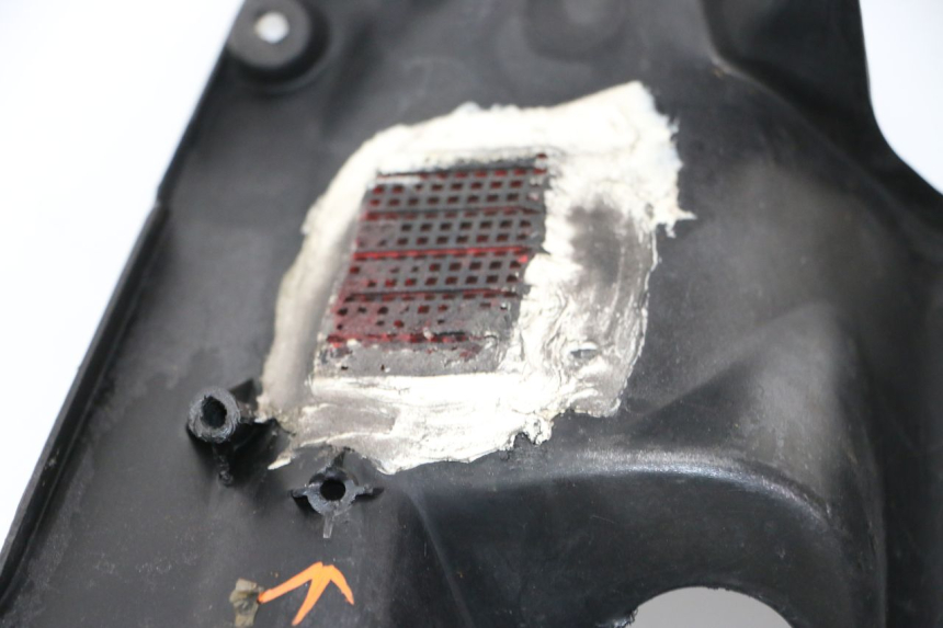 photo de INNER LEGSHIELD YAMAHA AEROX 50 (1997 - 2006) - Alternative perspective