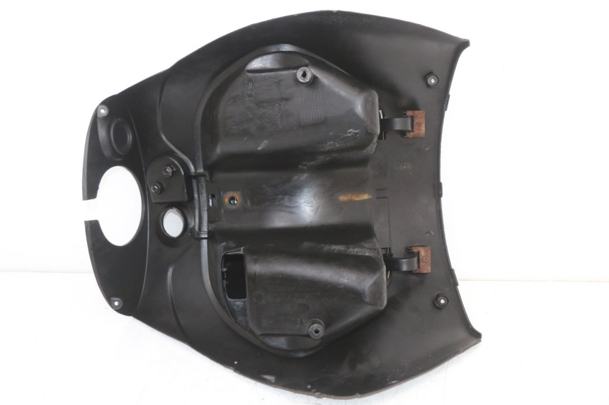photo de INNER APRON PIAGGIO ZIP 4T 50 (2018 - 2020) - Fixing points details