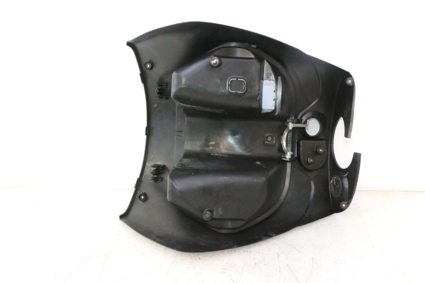 photo de INNER LEGSHIELD PIAGGIO ZIP IGET 4T 50 (2021 - 2023) - Product overview